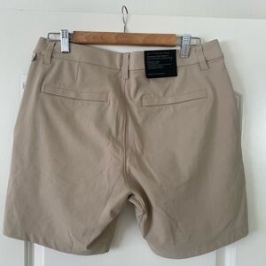 Lululemon Athletica Men's Beige Flat Front Shorts